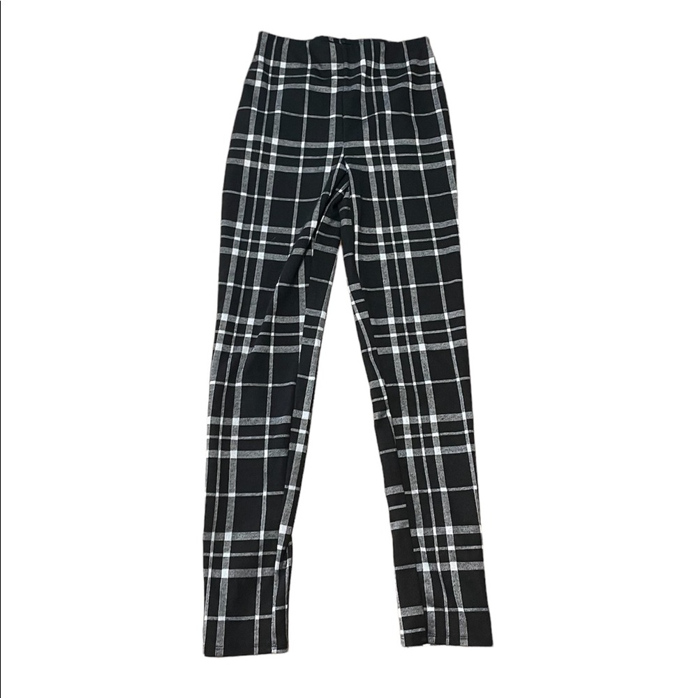 AMP Size XS plaid pants 86% polyester‎ 14% spandex zipper ankle black and white